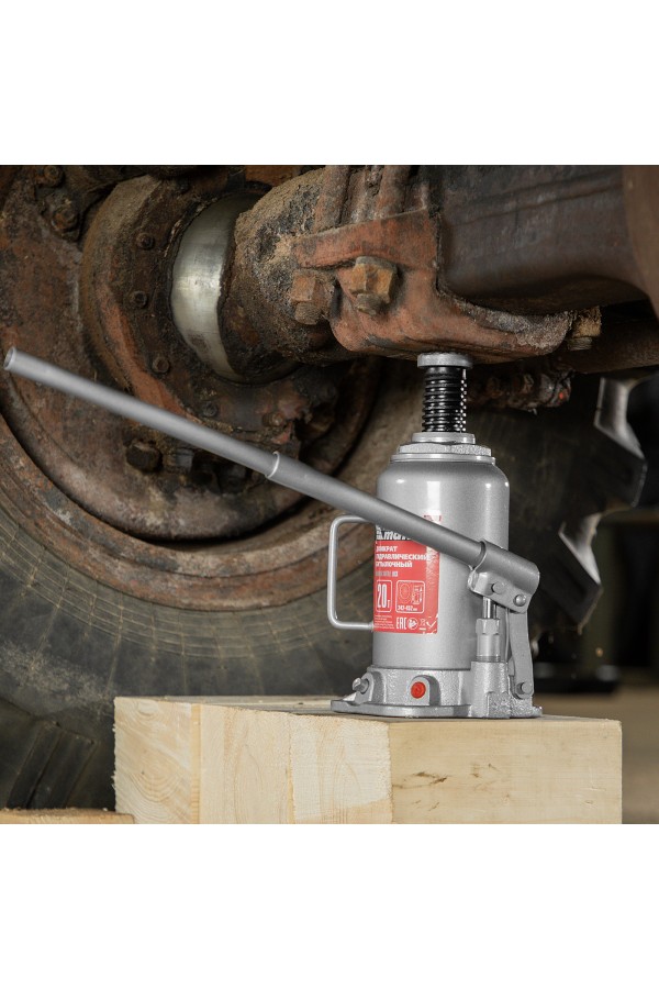 Домкрат гидравлический бутылочный, 20 т, высота подъема 242-452 мм Matrix