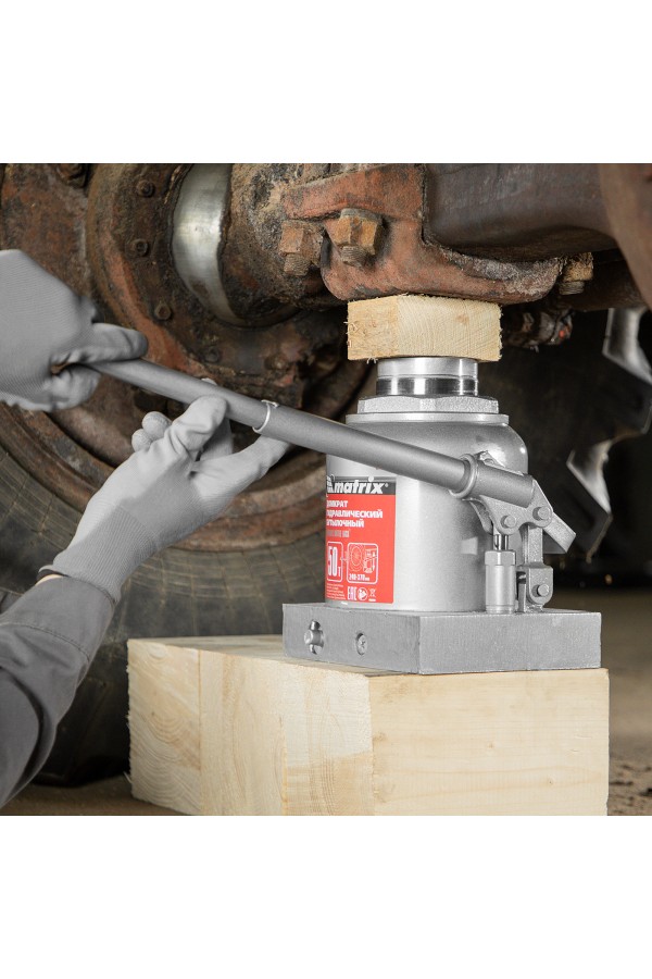 Домкрат гидравлический бутылочный, 50 т, высота подъема 240-370 мм Matrix