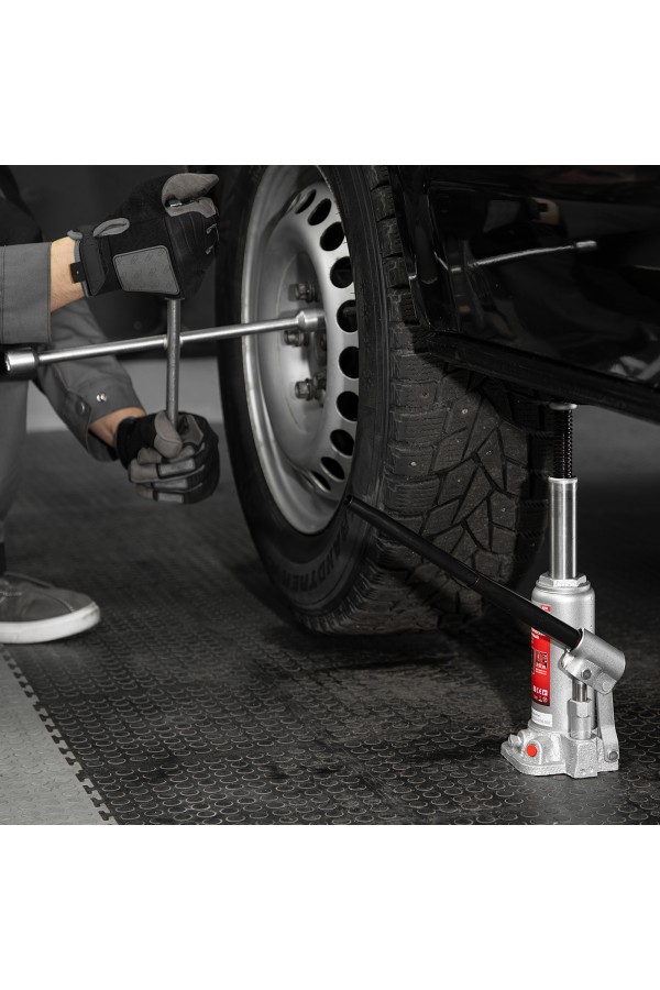 Домкрат гидравлический бутылочный, 4 т, высота подъема 194-372 мм, в пластиковый кейсе Matrix