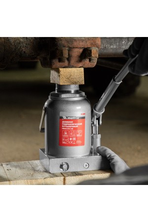 Домкрат гидравлический бутылочный, 30 т, h подъема 244-370 мм Matrix