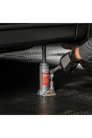 Домкрат гидравлический бутылочный, 2 т, h подъема 181-345 мм, в пластиковом кейсе Matrix