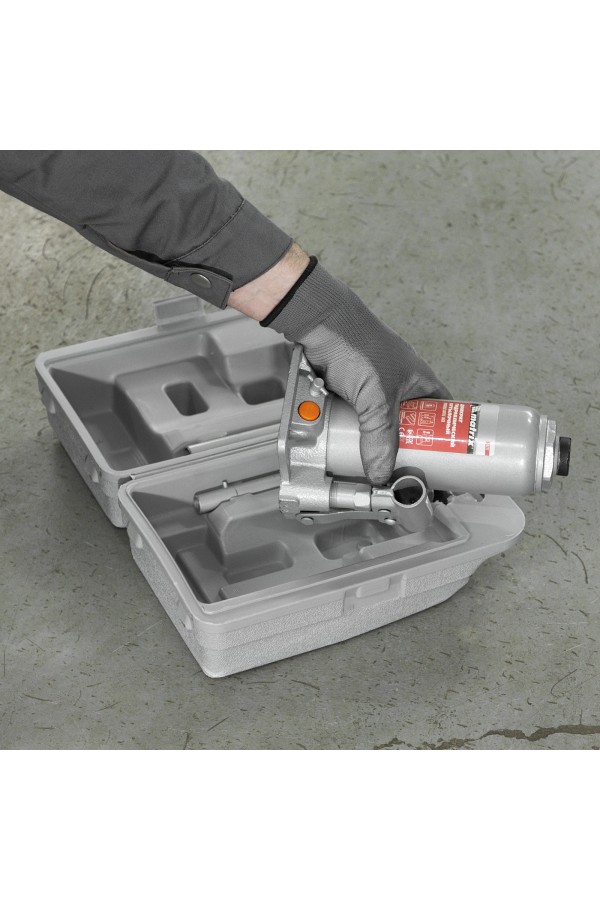 Домкрат гидравлический бутылочный, 6 т, h подъема 216-413 мм, в пластиковом кейсе Matrix