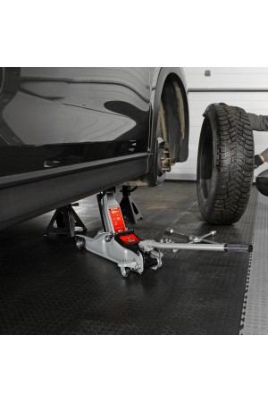Домкрат гидравлический подкатной, 2 т, Low Profile, 85-330 мм Matrix
