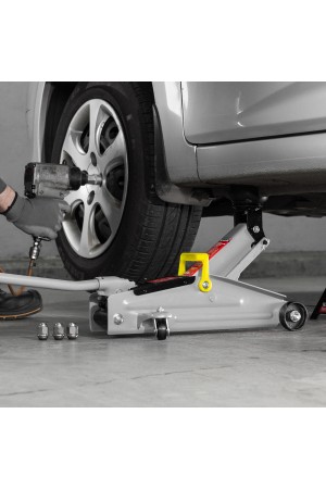 Домкрат гидравлический подкатной, 2 т, высота подъема 135-355 мм Matrix