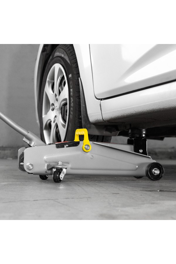 Домкрат гидравлический подкатной, 2 т, высота подъема 135-385 мм, в пластиковый кейсе Matrix