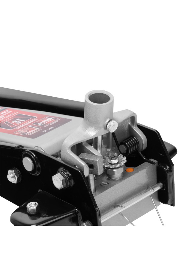 Домкрат гидравлический подкатной, 3 т, высота подъема 140-520 мм Matrix