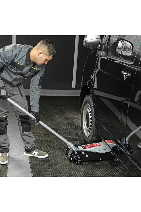 Домкрат гидравлический подкатной, 3 т, высота подъема 140-520 мм Matrix