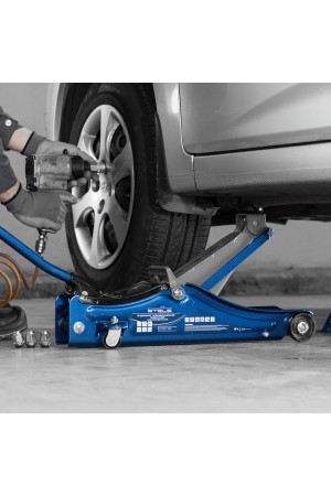 Домкрат гидравлический подкатной, 2 т, Low Profile, 80-380 мм Stels