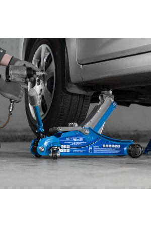 Домкрат гидравлический подкатной, поворотная рукоятка, 2 т, Low Profile, 100-350 мм Stels