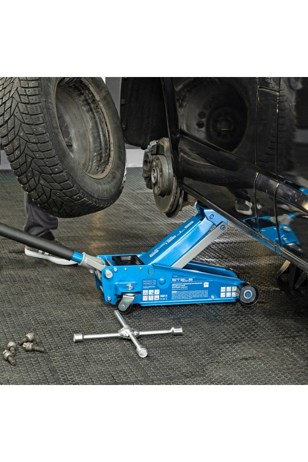 Домкрат гидравлический подкатной, 3 т, 120-450 мм, быстрый подъем, проф. Stels