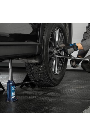 Домкрат гидравлический бутылочный телескопический, 2 т, подъем 170-380 мм Stels