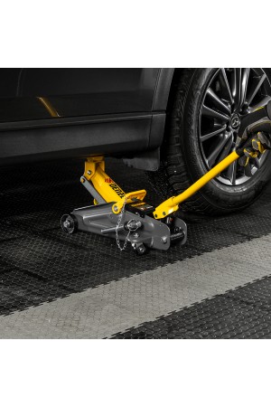 Домкрат гидравлический подкатной с фиксатором, 2 т, 130-330 мм Denzel