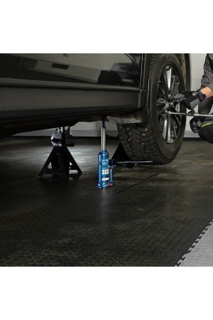 Домкрат гидравлический бутылочный, 2 т, h подъема 178-338 мм, в пластиковом кейсе Stels