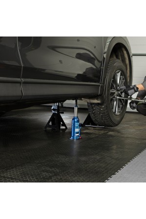 Домкрат гидравлический бутылочный, 3 т, h подъема 188-363 мм, в пластиковом кейсе Stels