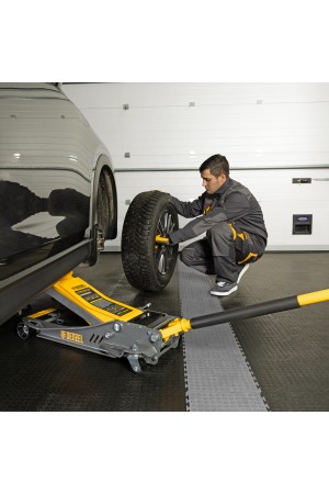 Домкрат гидравлический подкатной, 3,8 т, 110-580 мм, быстрый подъем, низкий подхват, проф. Denzel