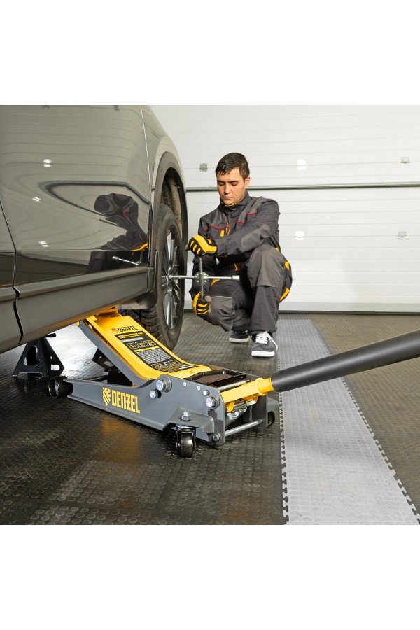 Домкрат гидравлический подкатной, 3 т, 85-610 мм, быстрый подъем, низ. подхват, проф, SUV Denzel