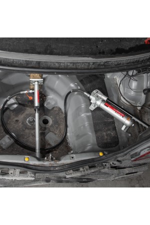 Растяжка гидравлическая, 4 т, набор из 17 предметов, 7 сменных насадок, в пластиковом кейсе Matrix