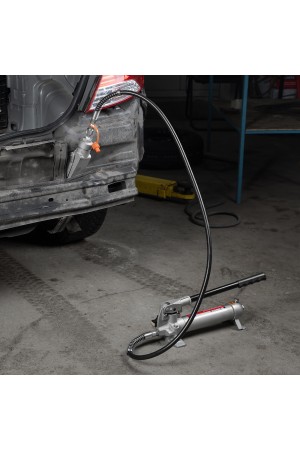 Растяжка гидравлическая, 4 т, набор из 17 предметов, 7 сменных насадок, в пластиковом кейсе Matrix