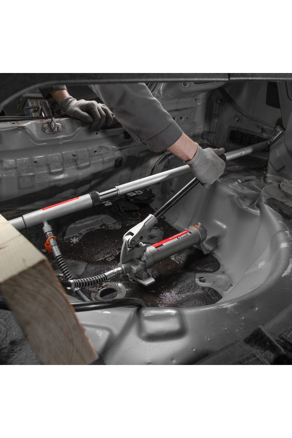 Растяжка гидравлическая, 10 т, набор из 17 предметов, 7 сменных насадок, в пластиковом кейсе Matrix