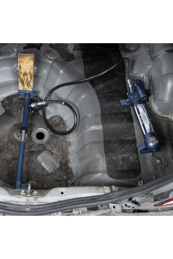 Растяжка гидравлическая, 4 т, набор из 17 предметов, 7 сменных насадок, в металлическом кейсе Stels