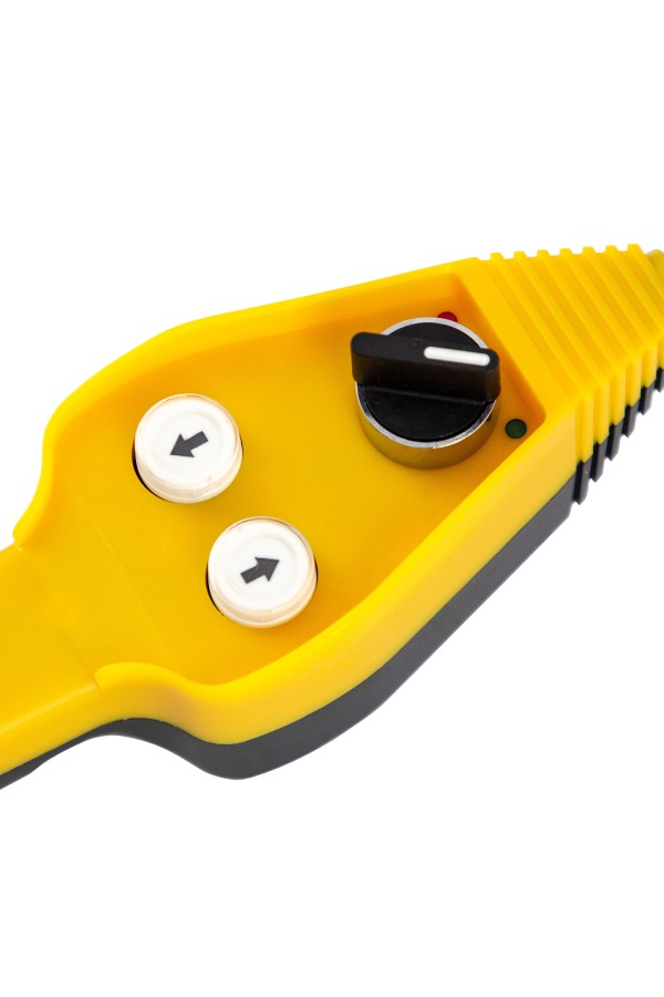 Лебедка автомобильная электрическая LB-4000, 4.5 т, 3.7 кВт, 12 В Denzel