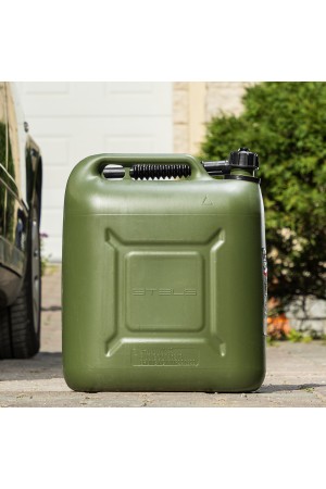 Канистра для ГСМ вертикальная 20 л, пластиковая, усиленная Stels