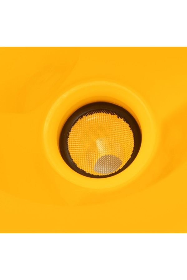 Воронка пластиковая 160 мм с металлическим ситом, непроливайкой и гибким наконечником Denzel