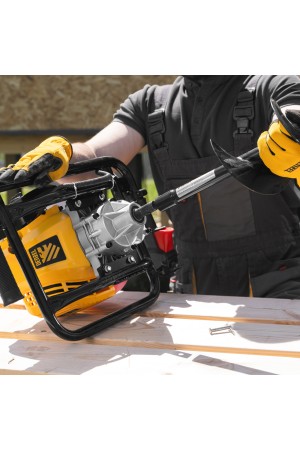 Мотобур DX-52, объём двигателя 52 см3, соединение 20 мм, без шнека Denzel