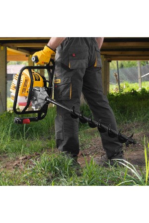 Мотобур DX-52, объём двигателя 52 см3, соединение 20 мм, без шнека Denzel