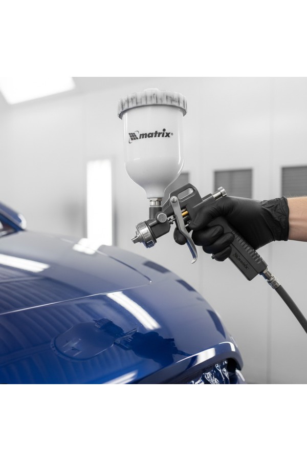 Набор пневмоинструмента, 5 предметов, быстросъемное соединение, краскораспылитель с верхним бачком Matrix