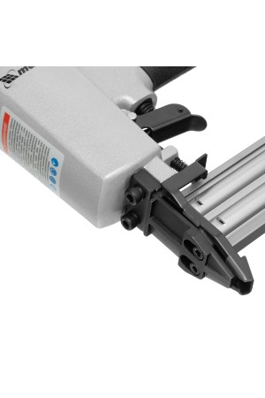 Нейлер пневматический для гвоздей от 10 до 32 мм Matrix