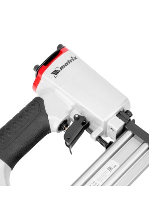 Нейлер пневматический для гвоздей от 10 до 32 мм Matrix