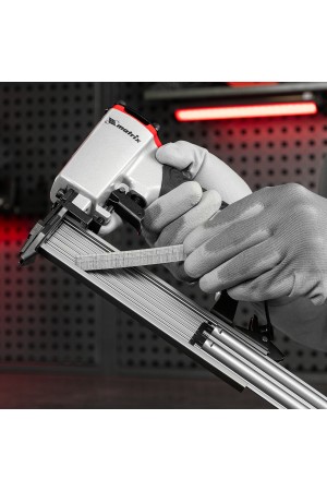 Нейлер пневматический для гвоздей от 10 до 32 мм Matrix