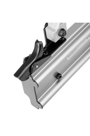 Нейлер пневматический для гвоздей от 10 до 50 мм Matrix