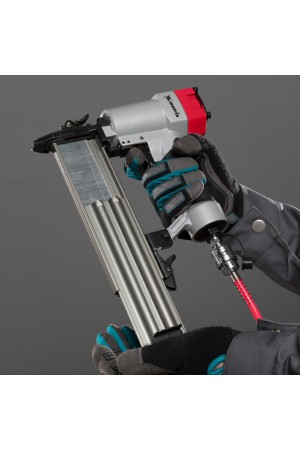 Нейлер пневматический для гвоздей от 10 до 50 мм Matrix