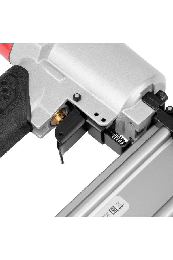 Нейлер пневматический для гвоздей от 10 до 50 мм Matrix