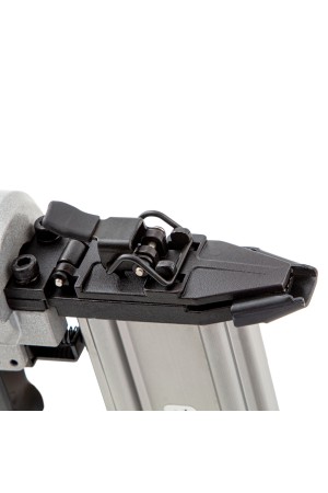 Нейлер пневматический для гвоздей от 10 до 50 мм Matrix