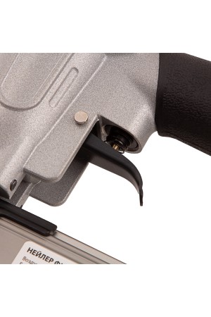 Нейлер финишный, шпилькозабивной пистолет, пневматический, гвоздь 23GA D 0.64 мм  длина 10-30 мм Matrix