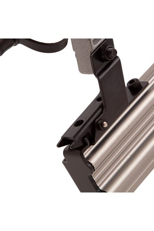 Нейлер финишный, шпилькозабивной пистолет, пневматический, гвоздь 23GA D 0.64 мм  длина 10-30 мм Matrix