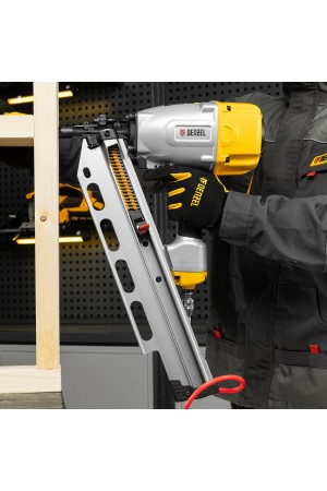 Нейлер пневматический PN2190 для гвоздей SN21 от 50 до 90 мм Denzel
