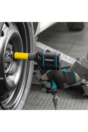 Гайковерт пневматический ударный G985K2, 1/2, 610Нм 9000 об/мин, с набором 17 предметов Gross