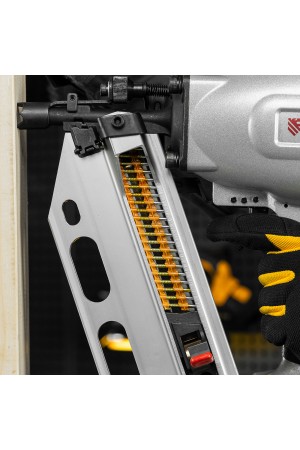 Гвозди для пнев. нейлера (оцинк.), длина - 50 мм, диам. - 2,9 мм, 2000 шт. Denzel