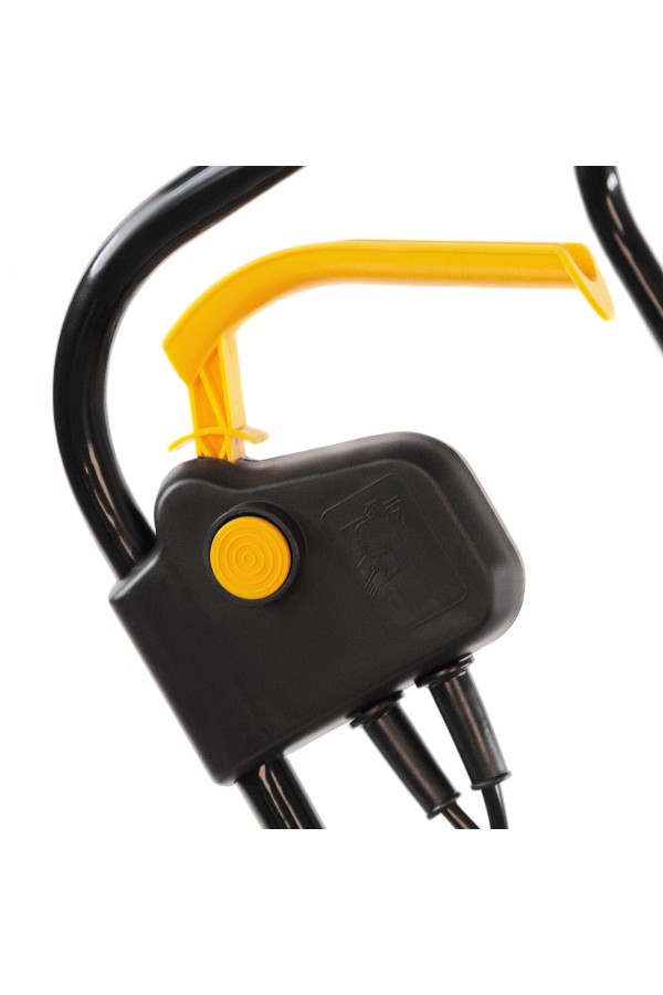 Скарификатор-аэратор  электрический SAE-1500, 1500 Вт, -11/+5 мм, 32 cм Denzel