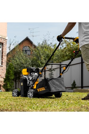 Скарификатор-аэратор бензиновый SAG-400, 212 см3, -15/+10 мм, 40 см Denzel