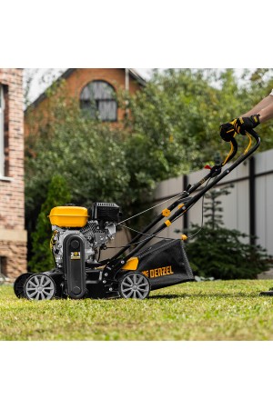 Скарификатор-аэратор бензиновый SAG-400, 212 см3, -15/+10 мм, 40 см Denzel