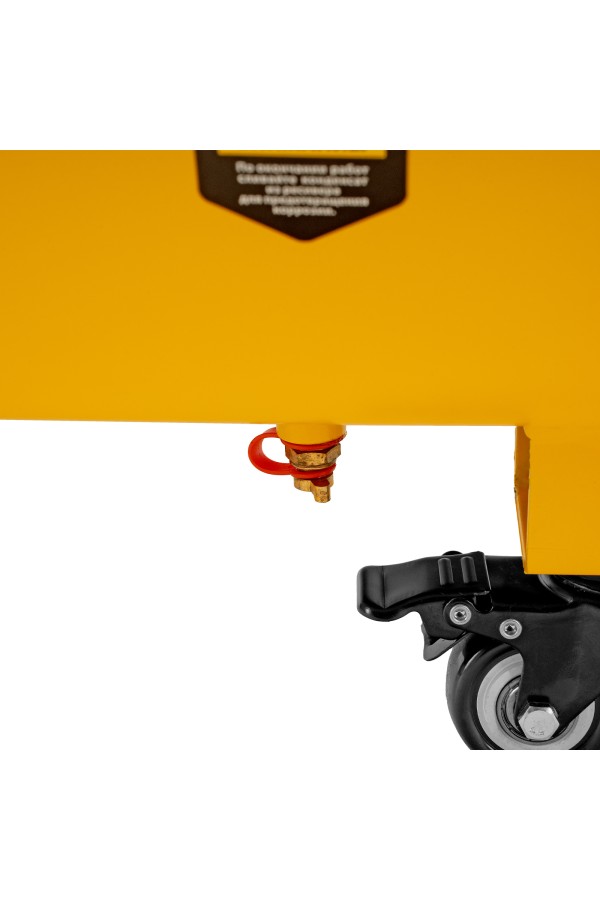 Компрессор безмасляный, малошумный DLS 1800/100,1800 Вт, 3x600, 100 л, 345 л/мин Denzel