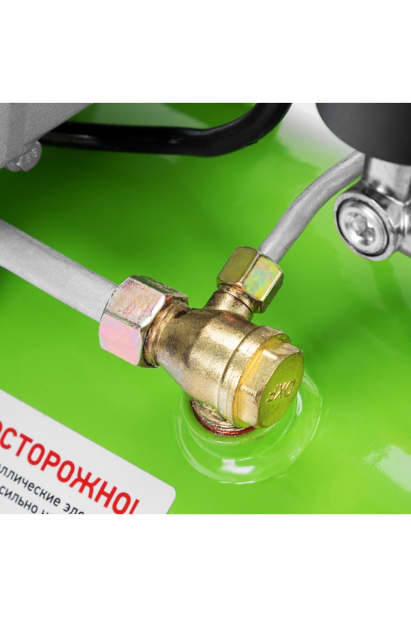 Компрессор с набором КК-1500/24 ПЛЮС, 1.5 кВт, 198 л/мин, 24 л, прямой привод, масляный Сибртех