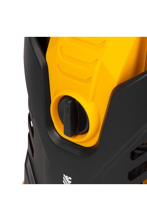 Моечная машина высокого давления R-165, 2200 Вт, 165 бар, 7 л/мин, колесная Denzel