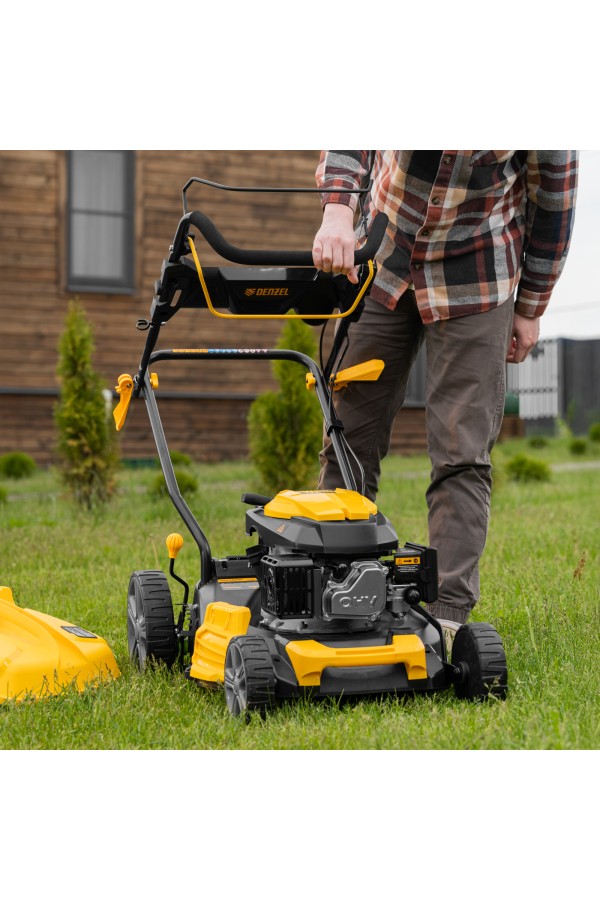 Газонокосилка бензиновая GLD-460SP, 146 куб.см, ширина 46 см, привод 7 уровней, травосборник 50 л Denzel