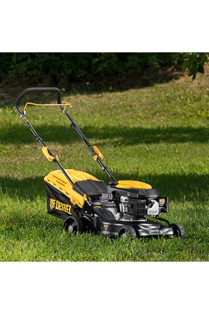 Газонокосилка бензиновая GLD-420, 146 см3, ширина 42 см, 40 л Denzel